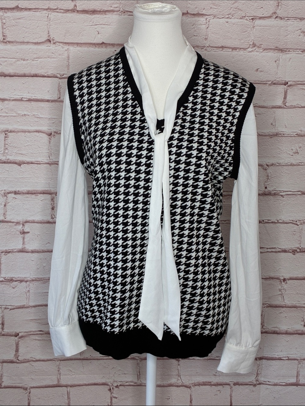 Adrianna Papell Houndstooth Sweater Vest Blouse Combo Like New Medium - Picture 2 of 10